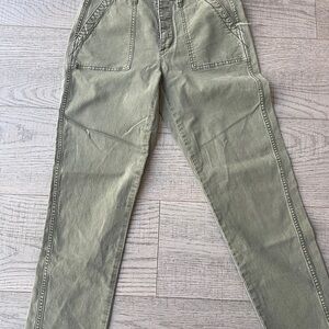 AMERICAN EAGLE Olive Green Jeans.
